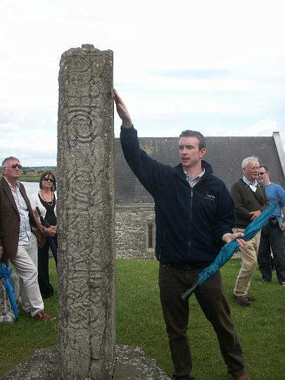 PICT0935.JPG - Sean tells us about the North Cross (MD)