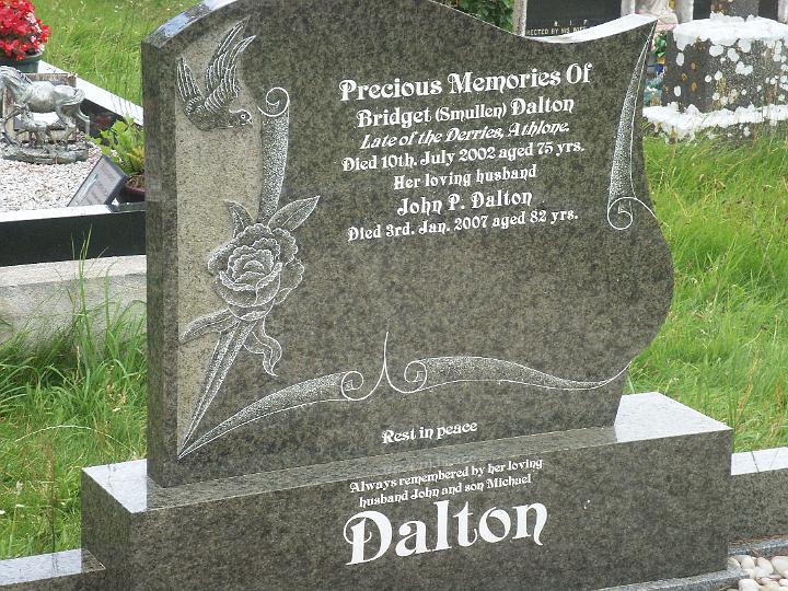 PICT0943.JPG - A Dalton tombstone in the adjacent New Graveyard (MD)