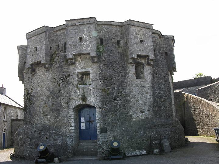 InsideAthloneCastle.jpg - Inside Athlone Castle (CN)