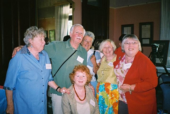 mc_satam_pic15.JPG - Trish Fox, Paddy, Pauline, Maureen, Gerry and Pat (MC)